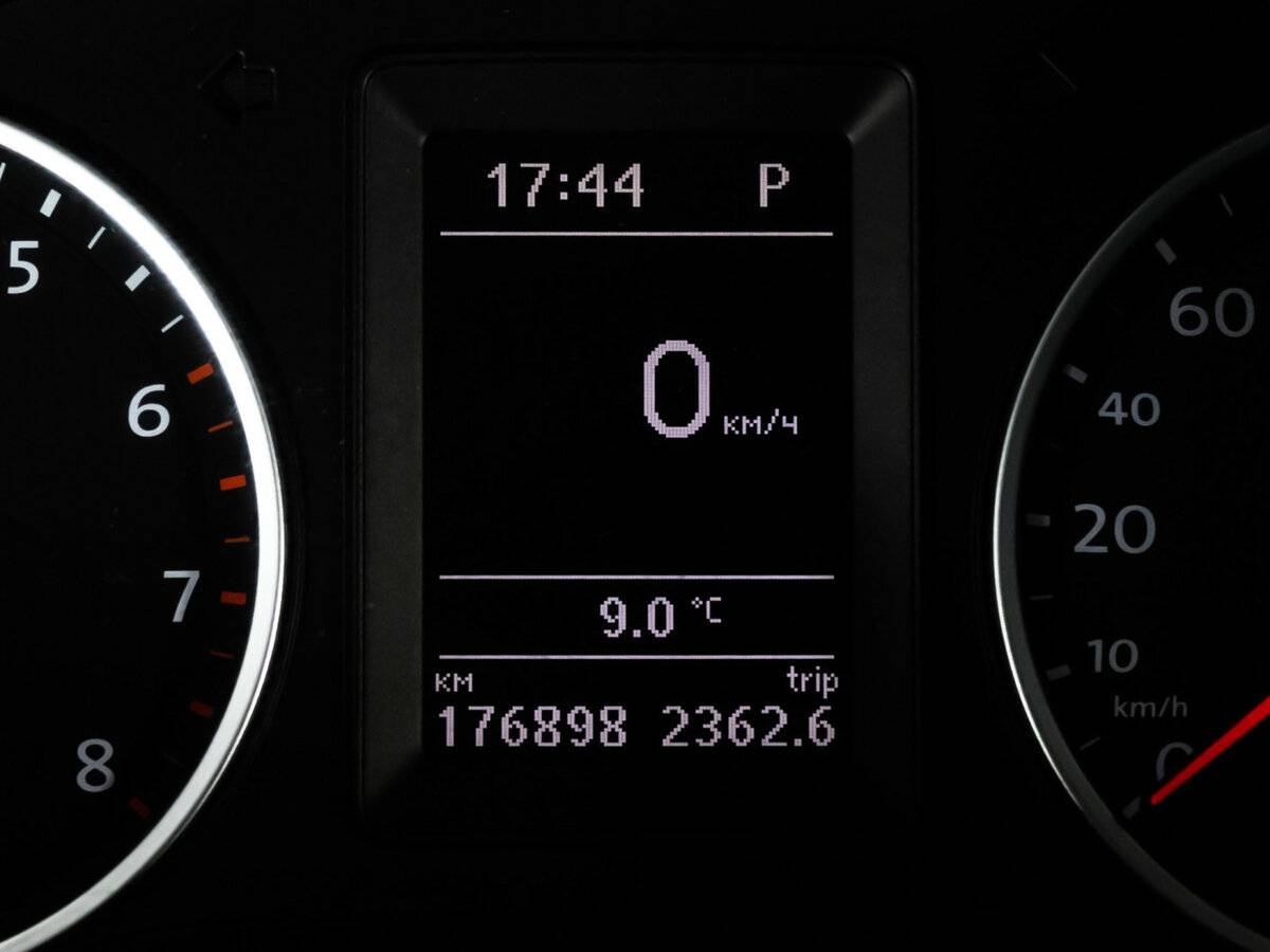 Volkswagen Tiguan с пробегом — 2011 год. Фото: #14