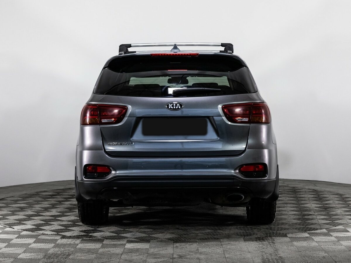 Kia Sorento с пробегом — 2018 год. Фото: #4
