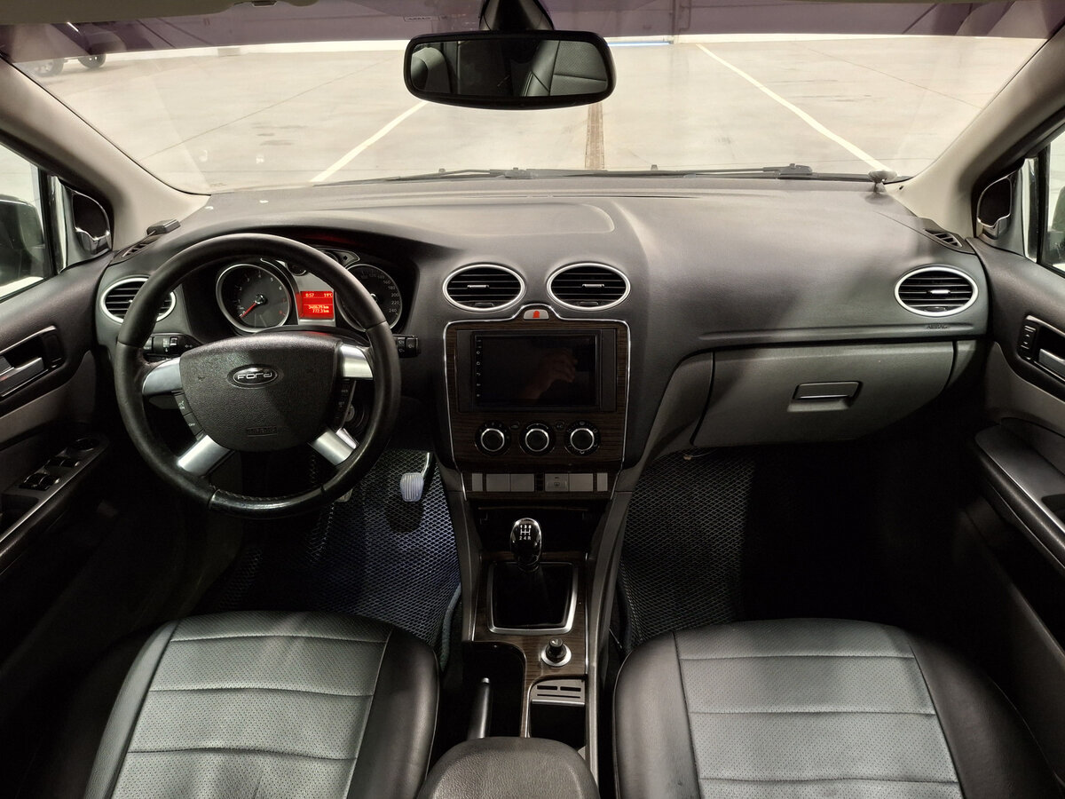 Ford Focus с пробегом — 2008 год. Фото: #13