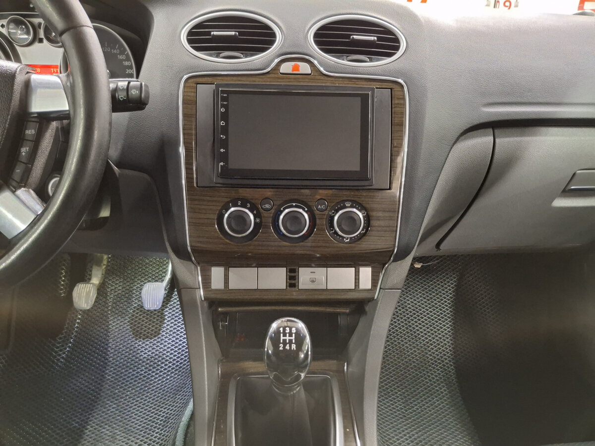 Ford Focus с пробегом — 2008 год. Фото: #14