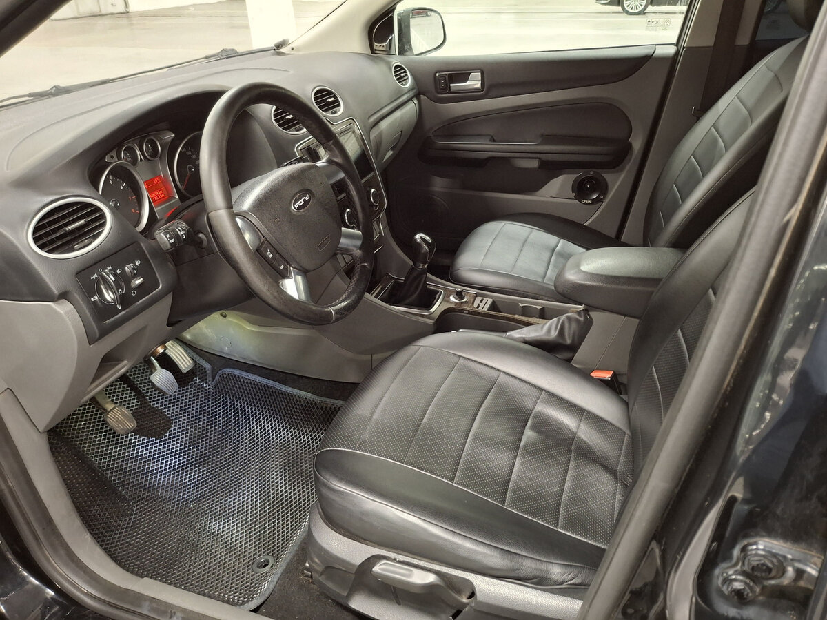 Ford Focus с пробегом — 2008 год. Фото: #15