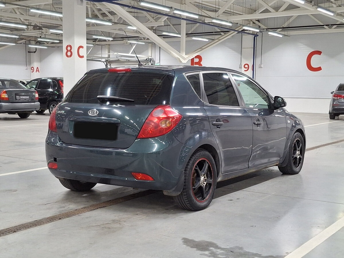 Kia Ceed с пробегом — 2008 год. Фото: #4