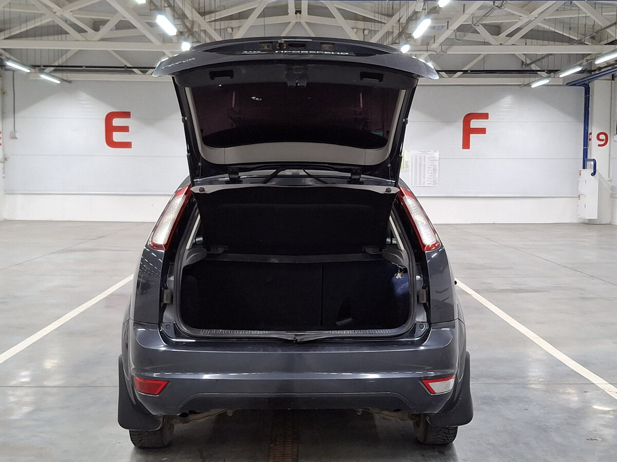 Ford Focus с пробегом — 2010 год. Фото: #9