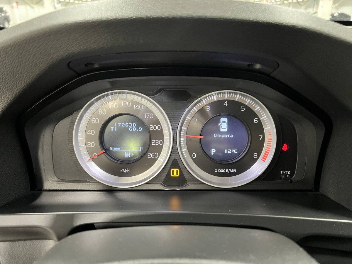 Volvo S60 с пробегом — 2012 год. Фото: #12