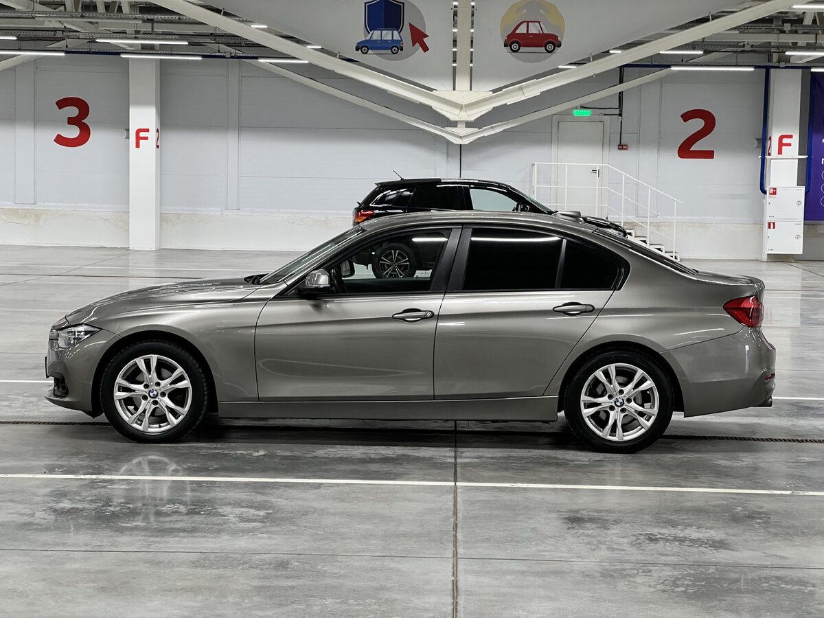 BMW 3 серии с пробегом — 2018 год. Фото: #7