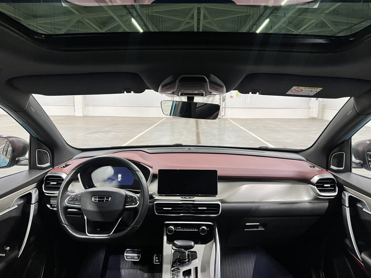 Geely Coolray с пробегом — 2023 год. Фото: #13