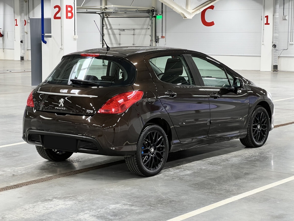 Peugeot 308 с пробегом — 2012 год. Фото: #4