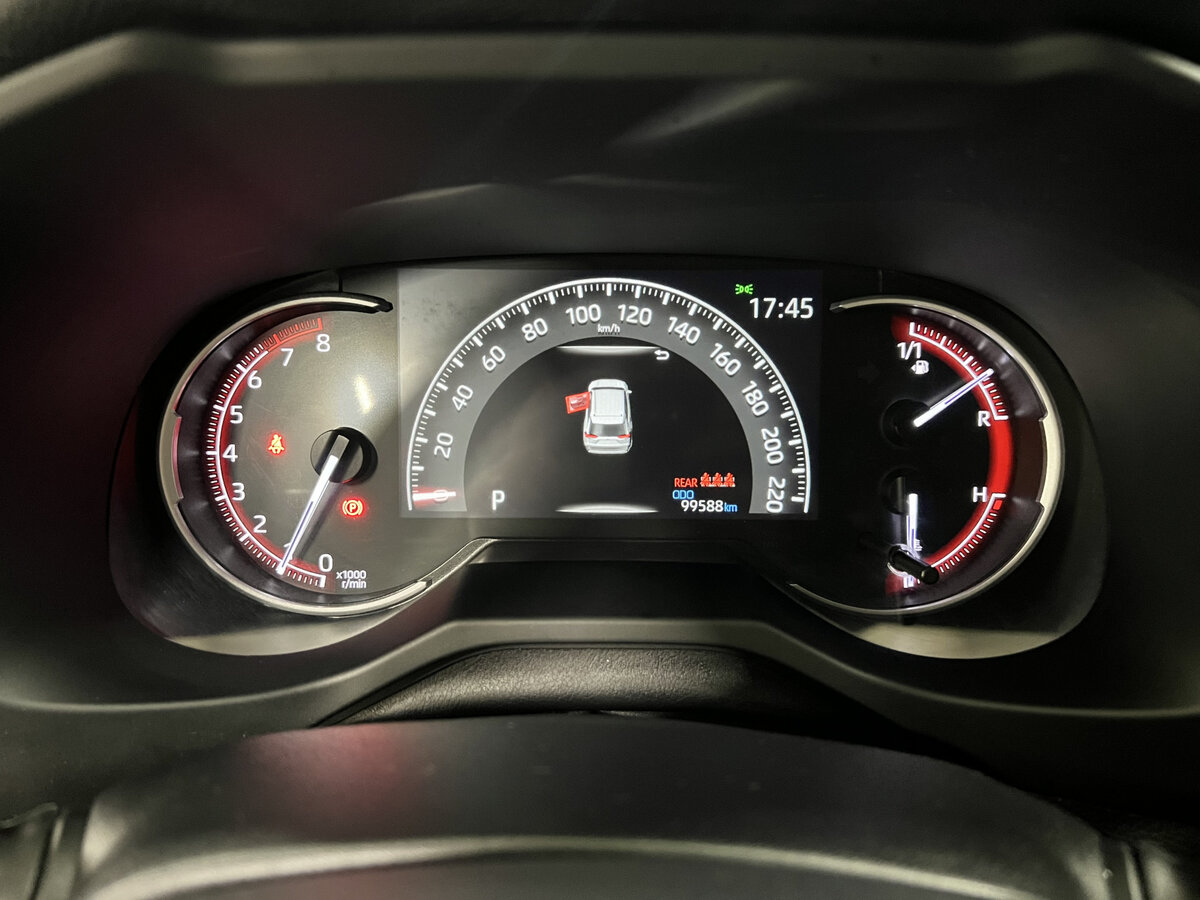 Toyota RAV4 с пробегом — 2021 год. Фото: #12