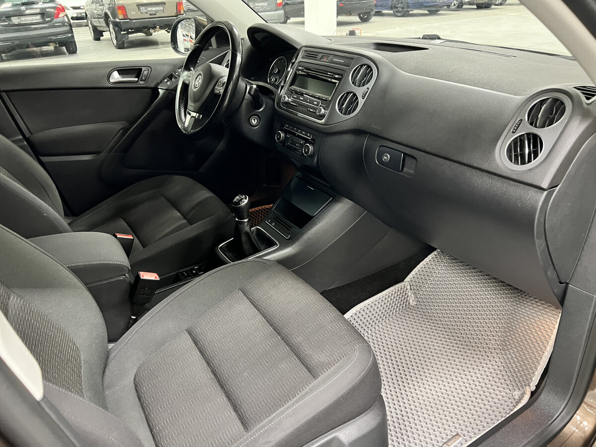 Volkswagen Tiguan с пробегом — 2014 год. Фото: #10