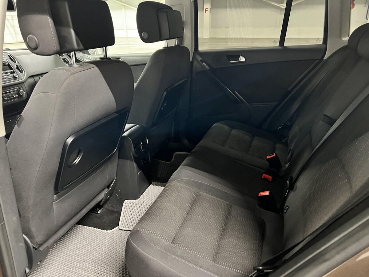 Volkswagen Tiguan с пробегом — 2014 год. Фото: #11