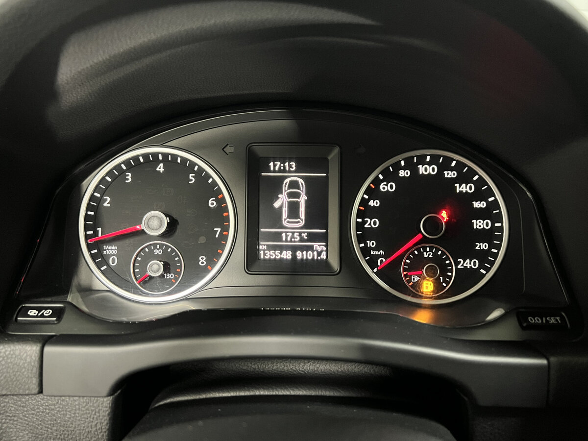 Volkswagen Tiguan с пробегом — 2014 год. Фото: #12