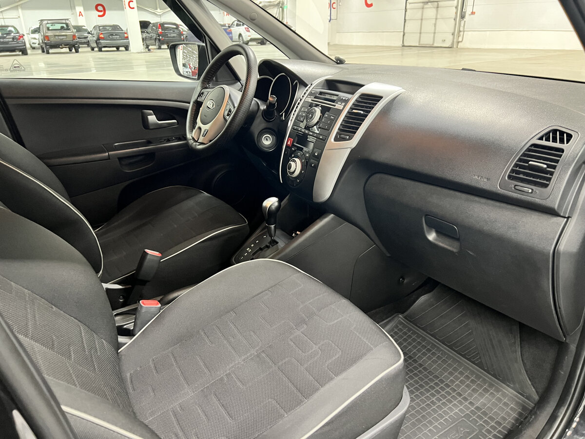 Kia Venga с пробегом — 2013 год. Фото: #9