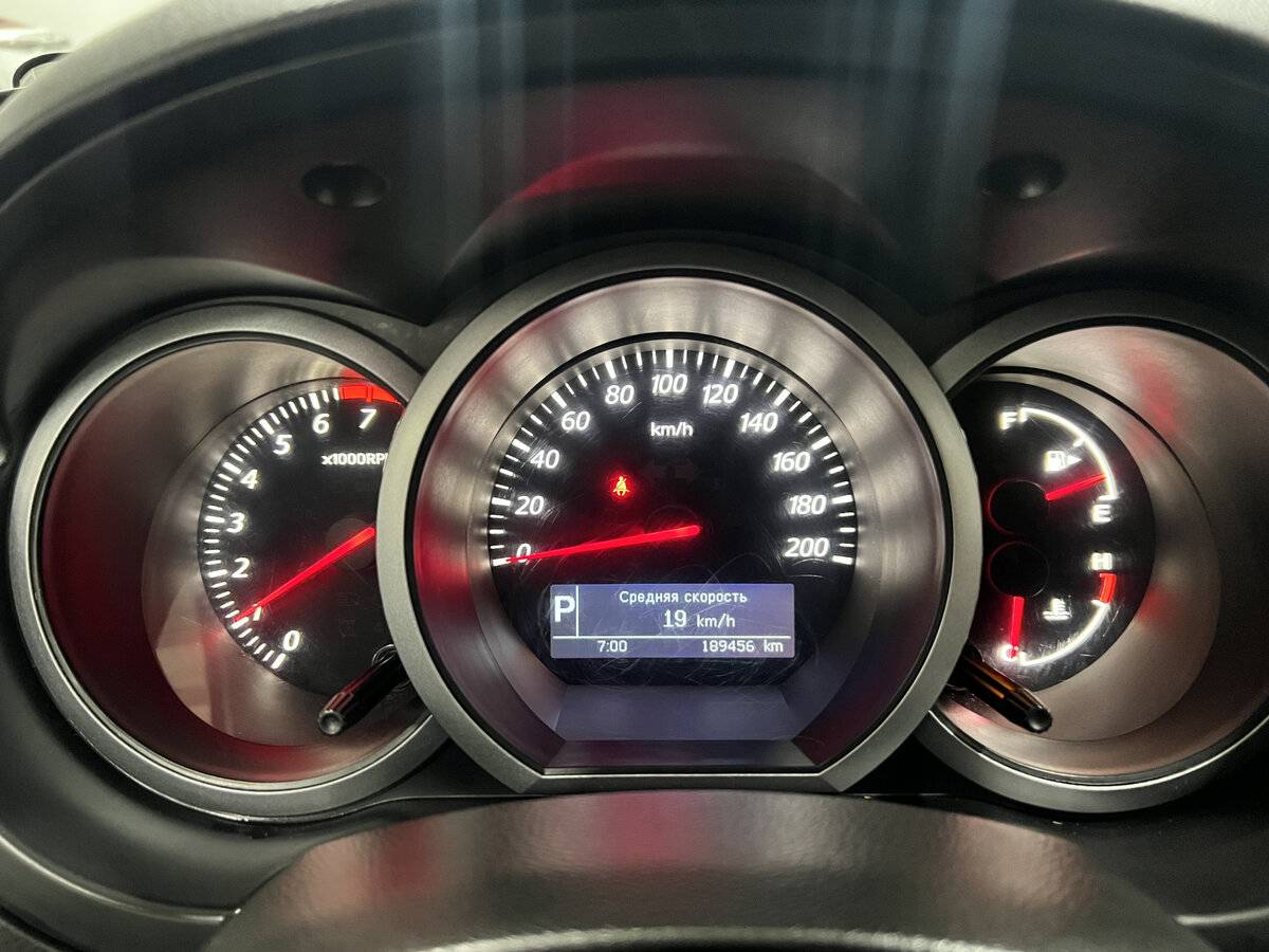 Suzuki Grand Vitara с пробегом — 2010 год. Фото: #12