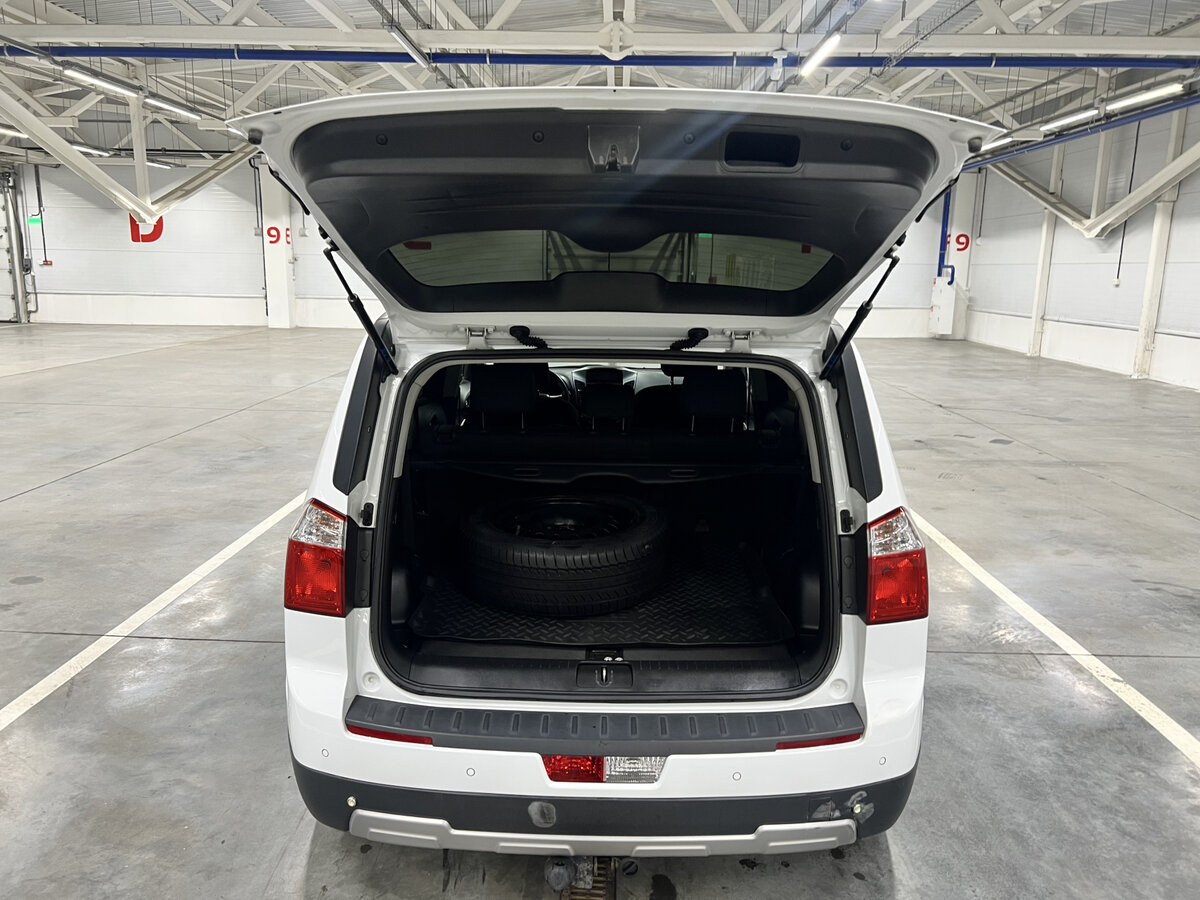 Chevrolet Orlando с пробегом — 2014 год. Фото: #8