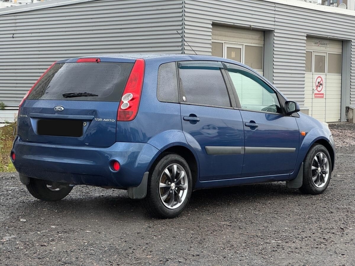 Ford Fiesta с пробегом — 2007 год. Фото: #3