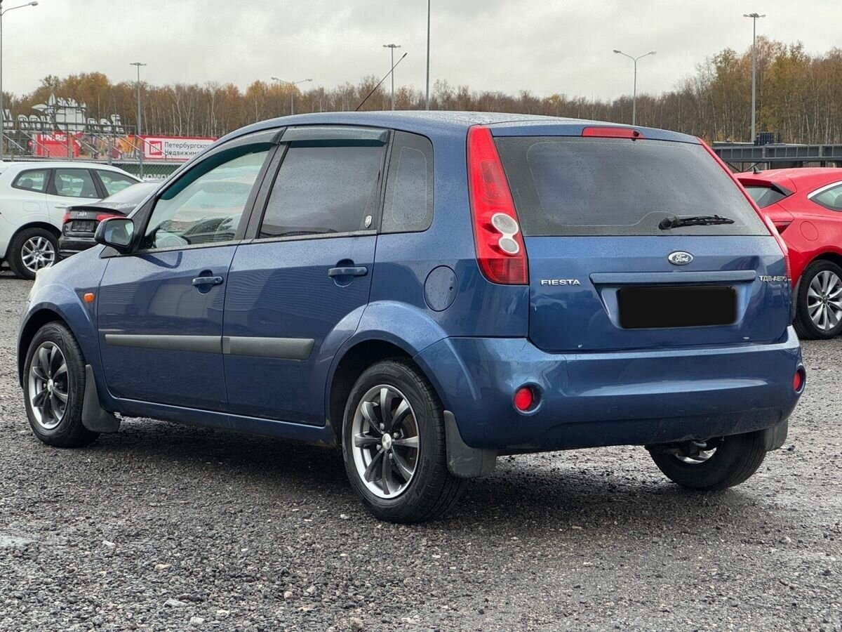 Ford Fiesta с пробегом — 2007 год. Фото: #5
