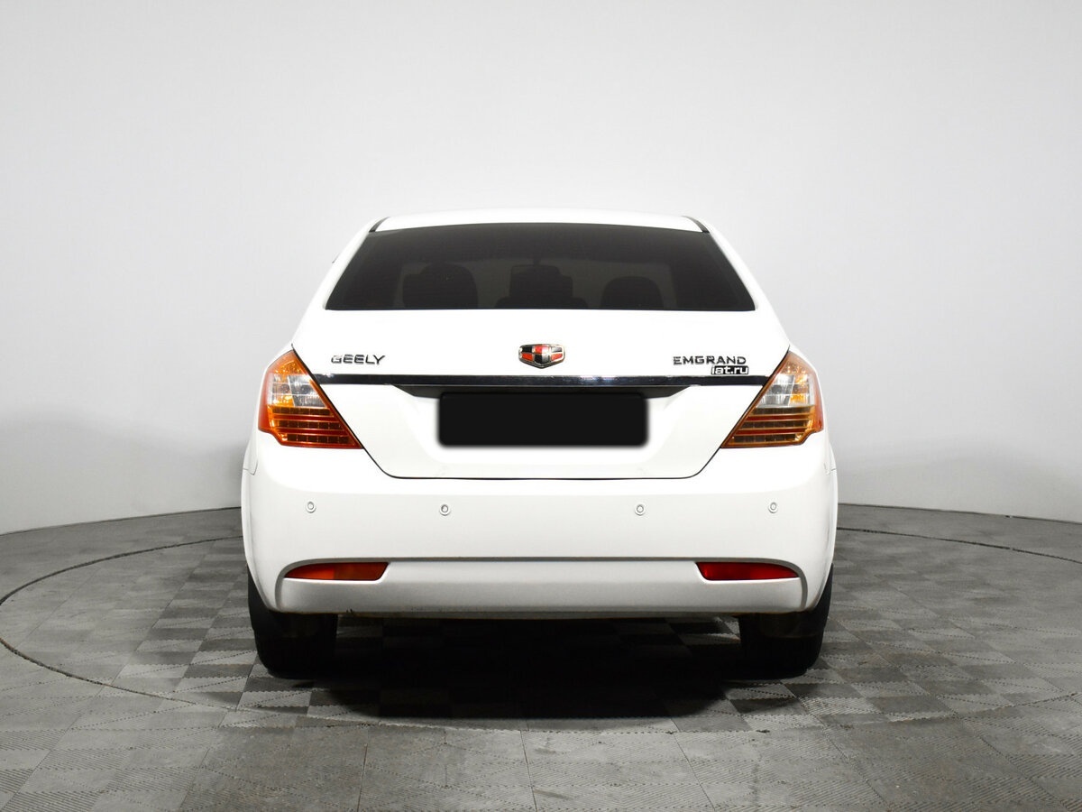 Geely Emgrand EC7 с пробегом — 2014 год. Фото: #4