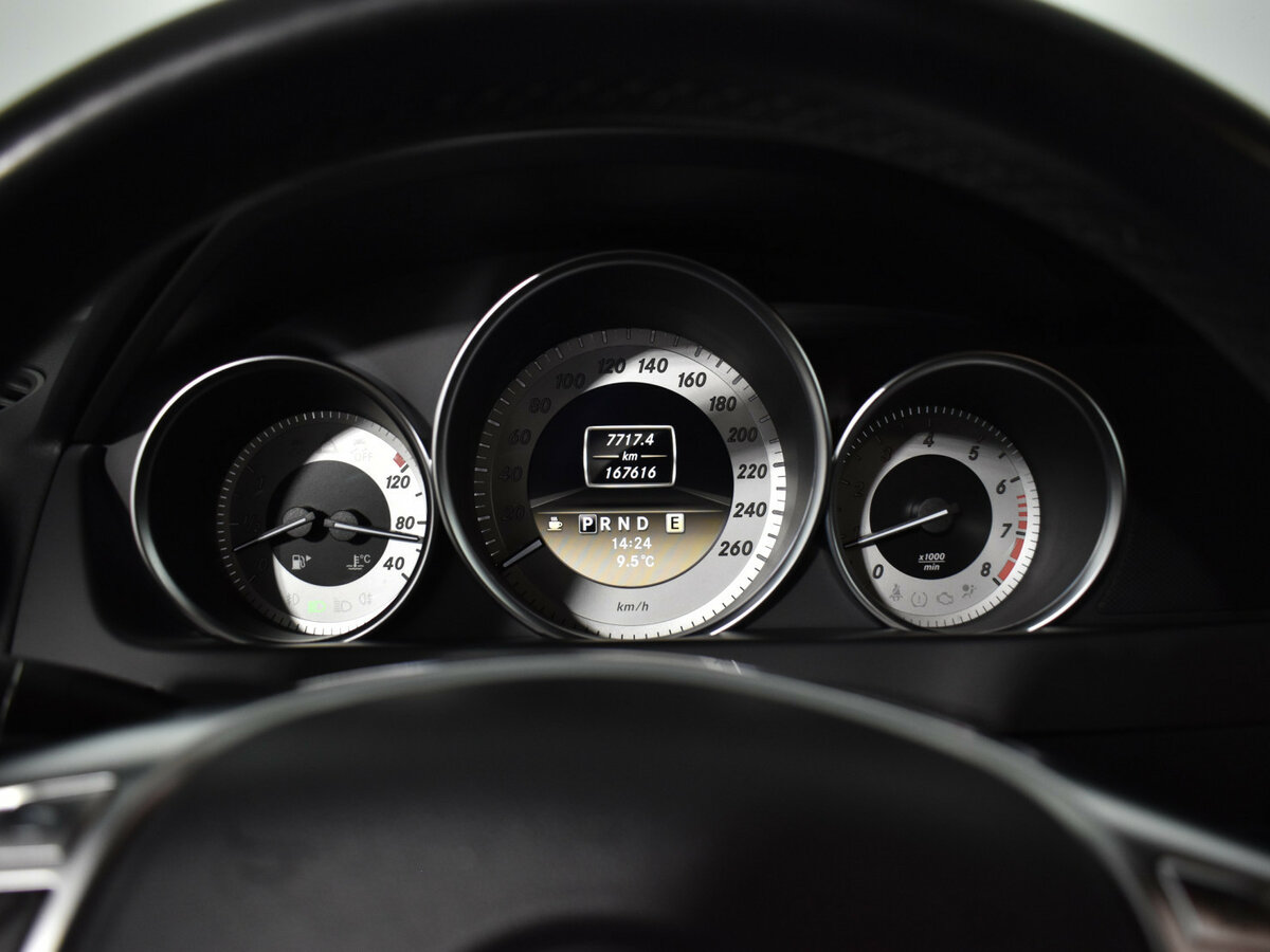 Mercedes-Benz C-Класс с пробегом — 2011 год. Фото: #11