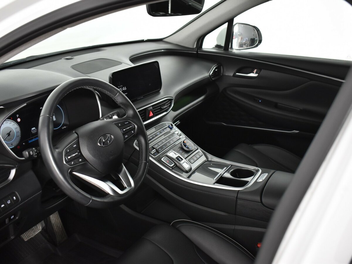 Hyundai Santa Fe с пробегом — 2021 год. Фото: #6