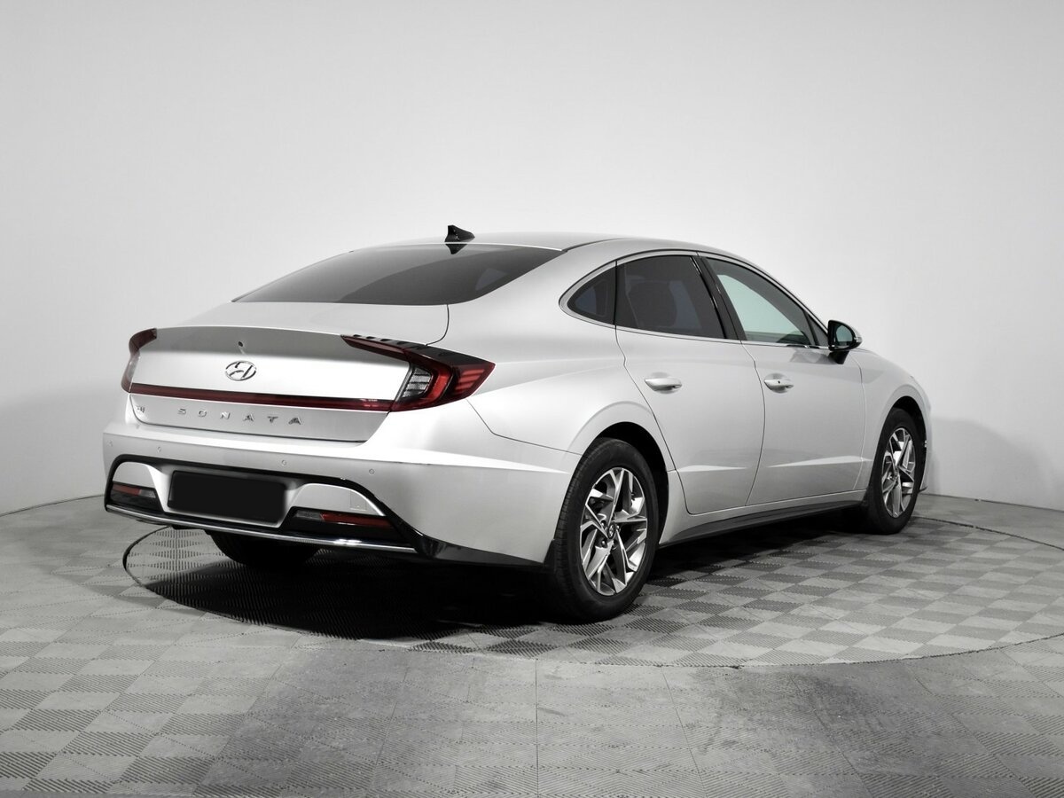 Hyundai Sonata с пробегом — 2021 год. Фото: #4