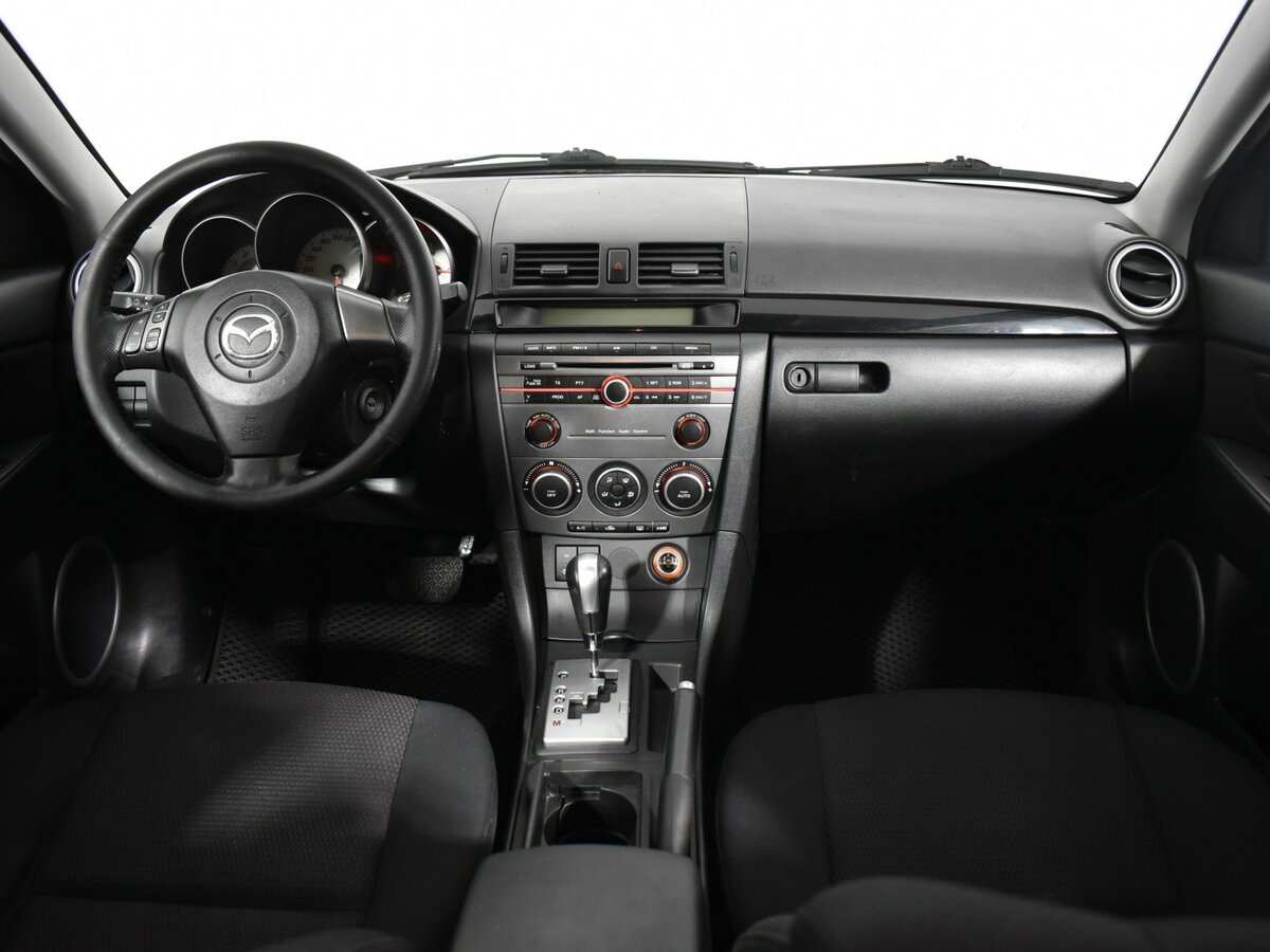 Mazda 3 с пробегом — 2008 год. Фото: #10