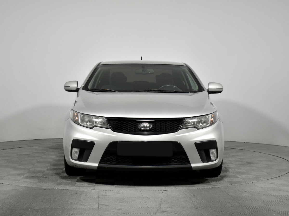 Kia Cerato с пробегом — 2011 год. Фото: #1