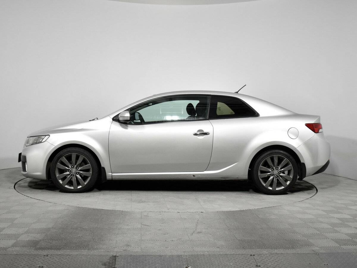 Kia Cerato с пробегом — 2011 год. Фото: #7