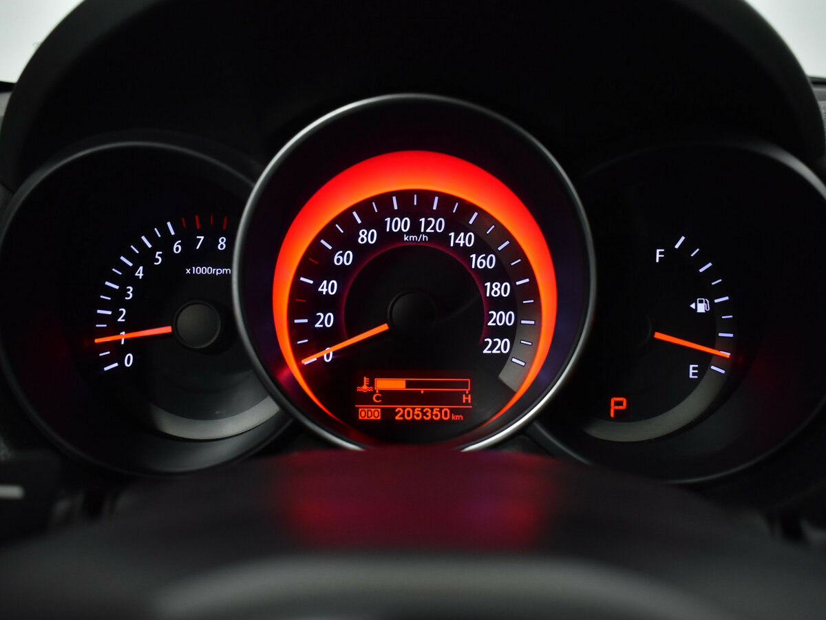 Kia Cerato с пробегом — 2011 год. Фото: #10