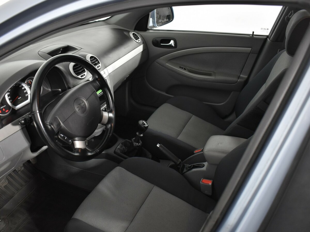 Chevrolet Lacetti с пробегом — 2010 год. Фото: #8