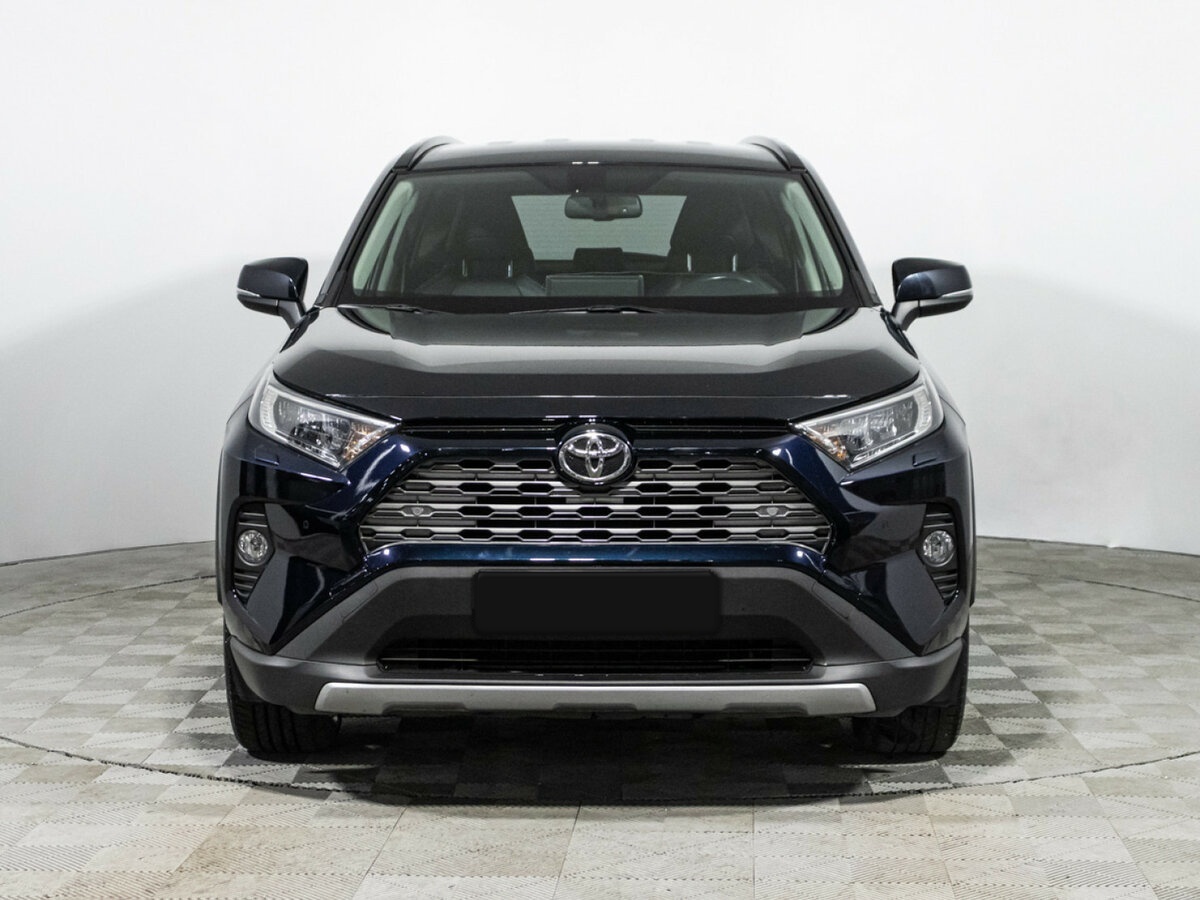 Toyota RAV4 с пробегом — 2019 год. Фото: #1