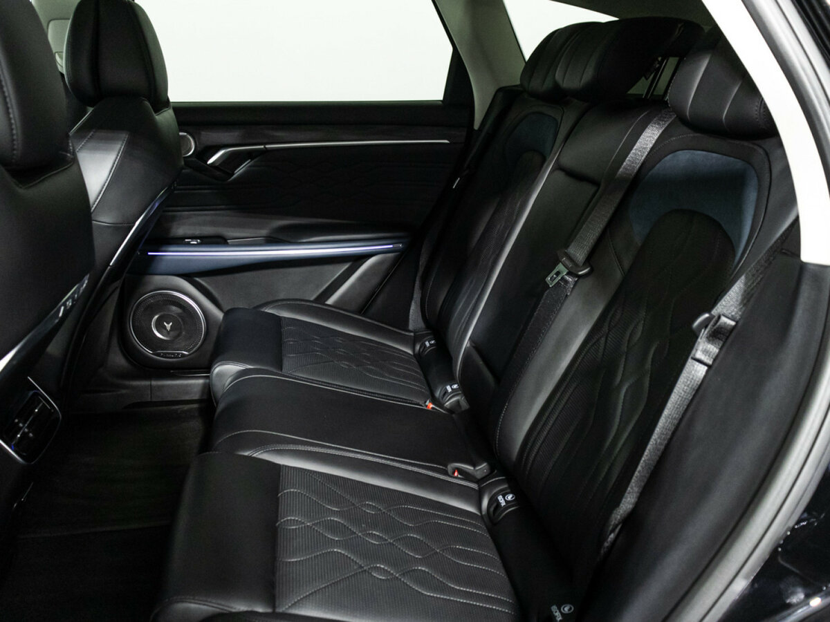 Voyah Free с пробегом — 2023 год. Фото: #9