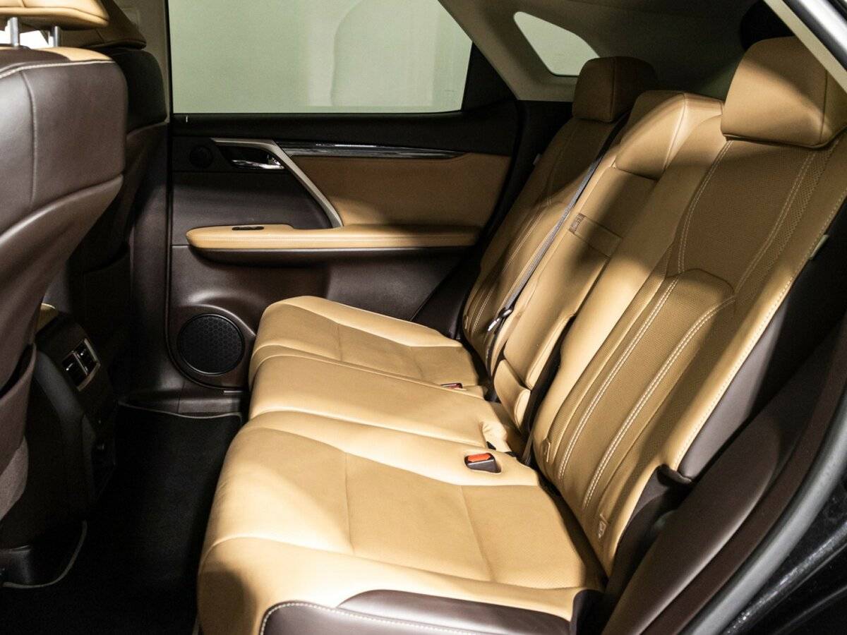 Lexus RX с пробегом — 2018 год. Фото: #8