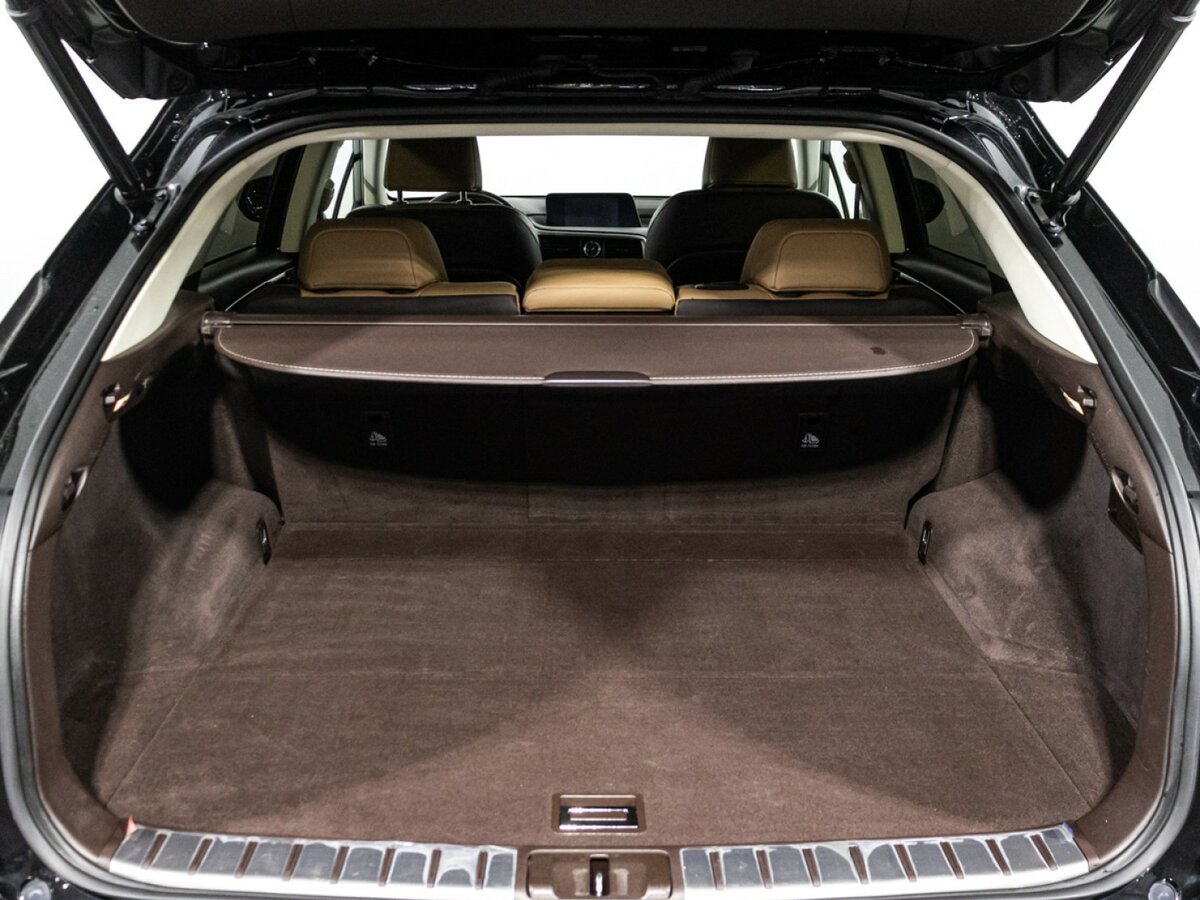 Lexus RX с пробегом — 2018 год. Фото: #19