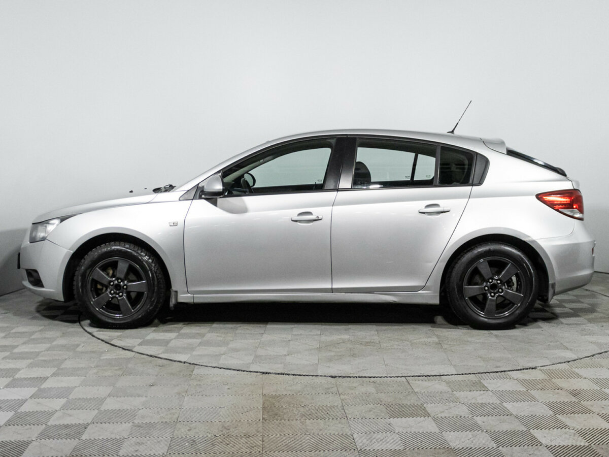 Chevrolet Cruze с пробегом — 2012 год. Фото: #7