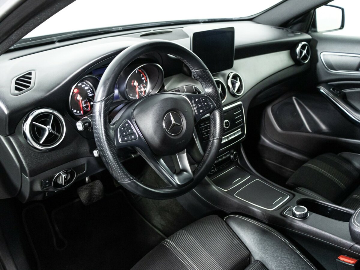 Mercedes-Benz GLA с пробегом — 2019 год. Фото: #9