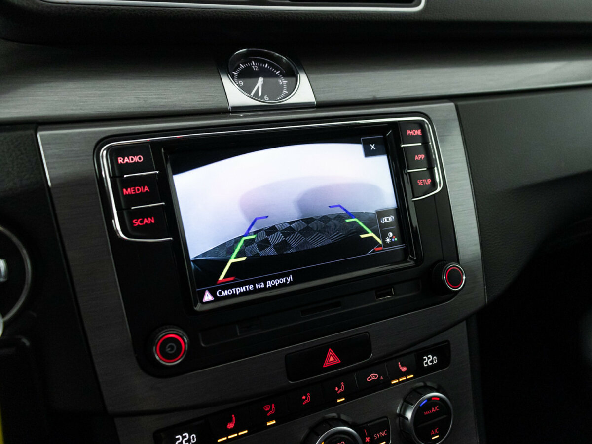 Volkswagen Passat с пробегом — 2012 год. Фото: #12