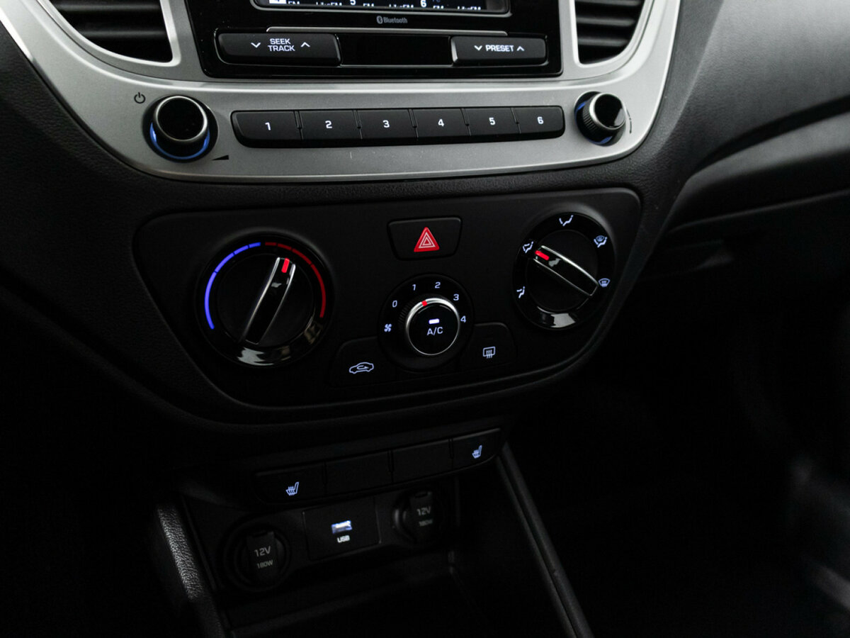 Hyundai Solaris с пробегом — 2022 год. Фото: #11