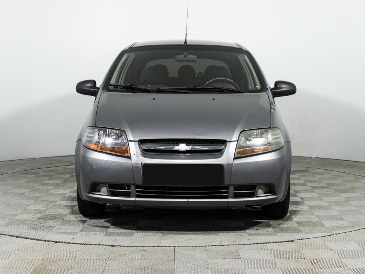 Chevrolet Aveo с пробегом — 2006 год. Фото: #1