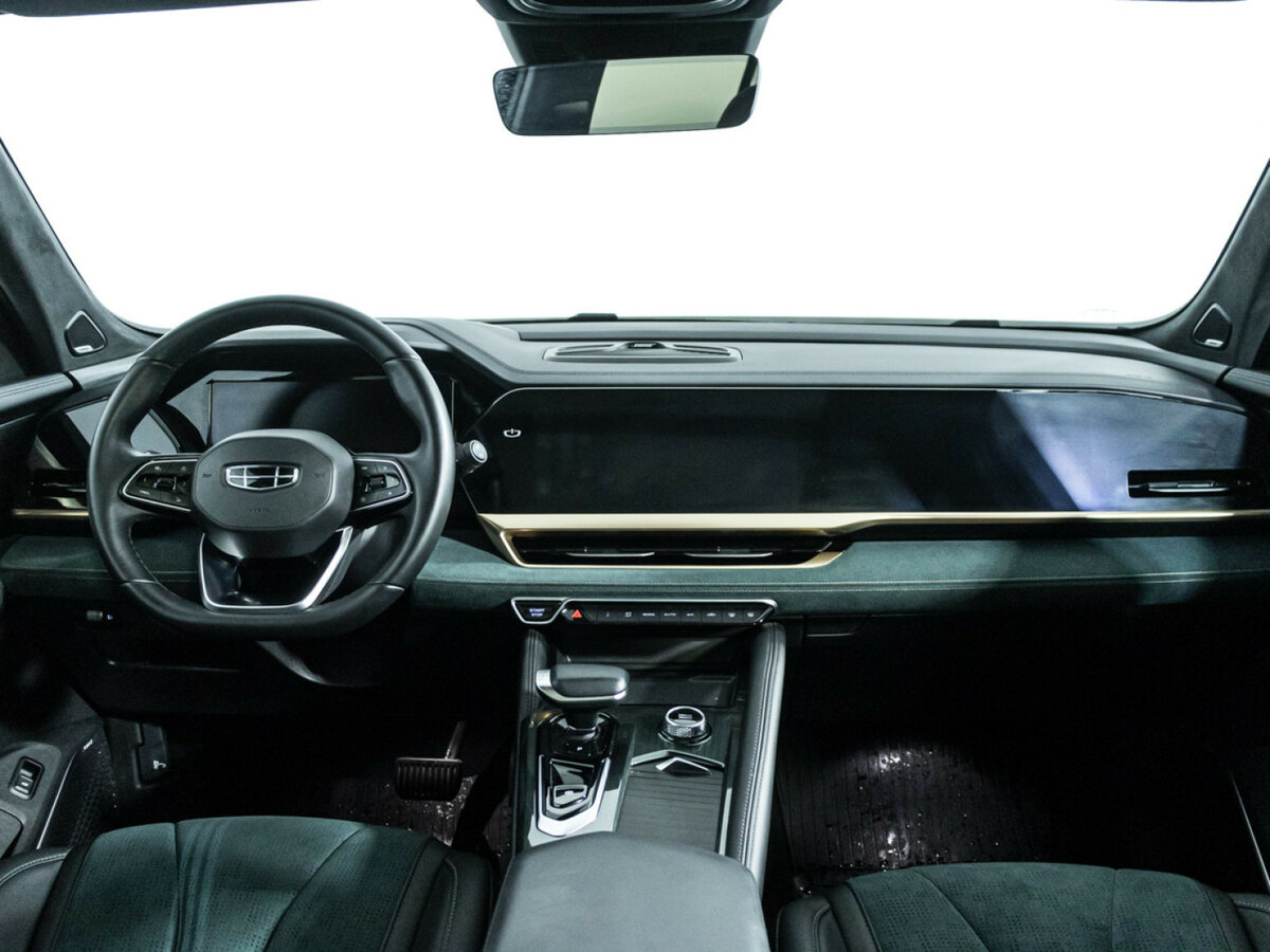 Geely Monjaro с пробегом — 2024 год. Фото: #12