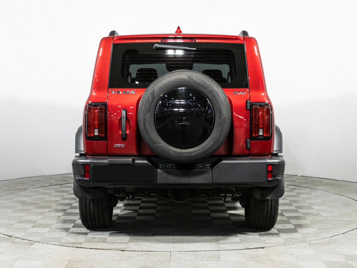 Tank 300 с пробегом — 2023 год. Фото: #4