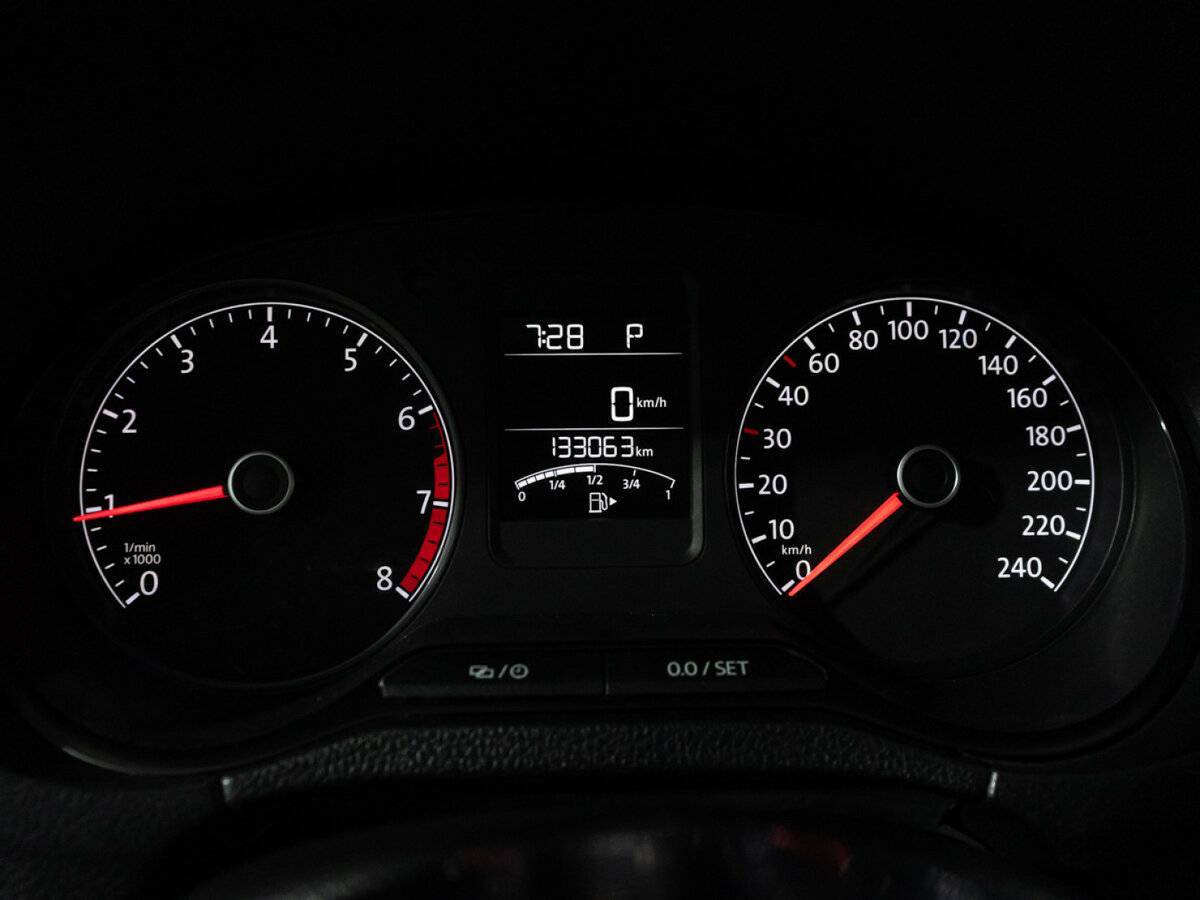 Volkswagen Polo с пробегом — 2020 год. Фото: #11