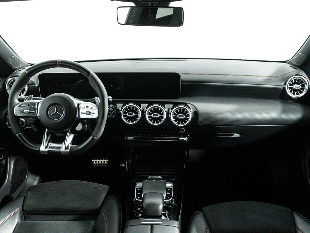 Mercedes-Benz CLA AMG с пробегом — 2019 год. Фото: #12