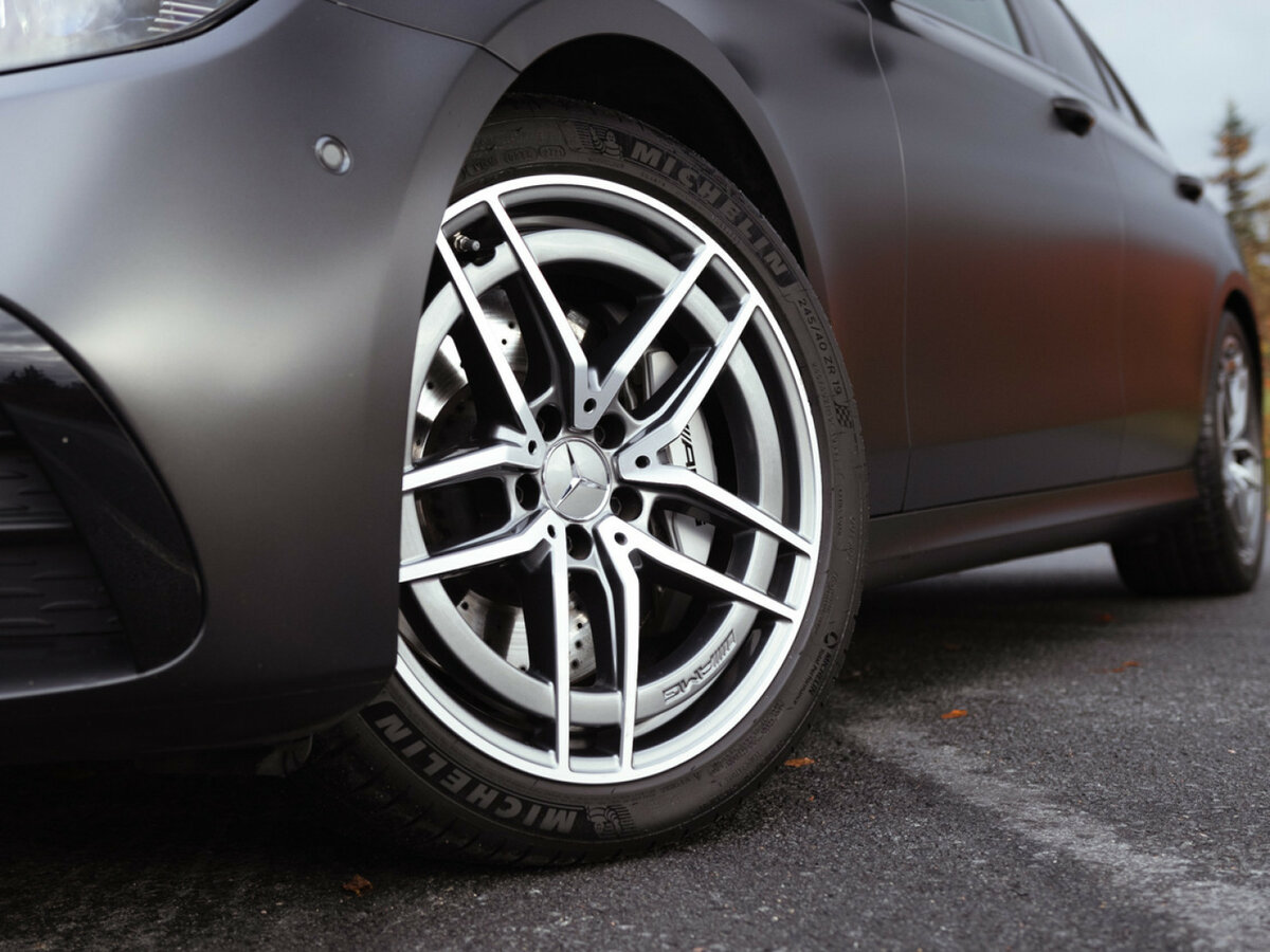 Mercedes-Benz E-Класс AMG с пробегом — 2021 год. Фото: #1