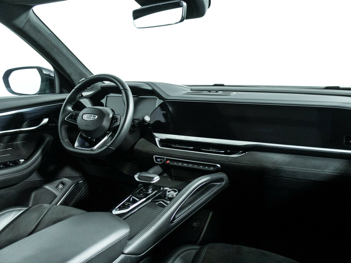 Geely Monjaro с пробегом — 2024 год. Фото: #6