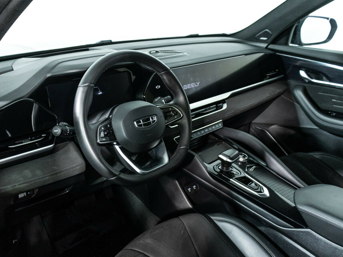 Geely Monjaro с пробегом — 2024 год. Фото: #8