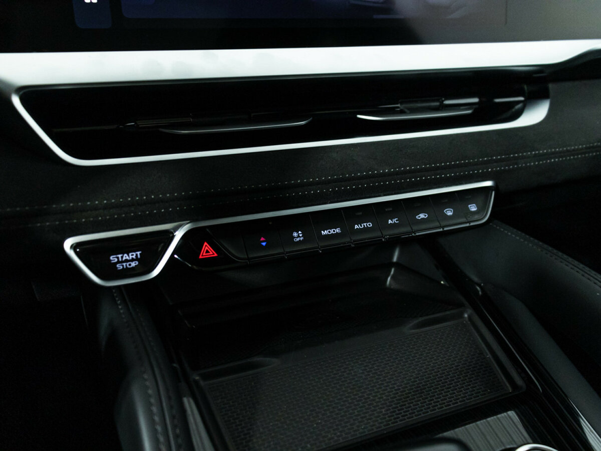 Geely Monjaro с пробегом — 2024 год. Фото: #16