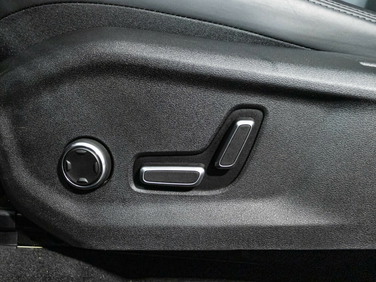 Geely Monjaro с пробегом — 2024 год. Фото: #20