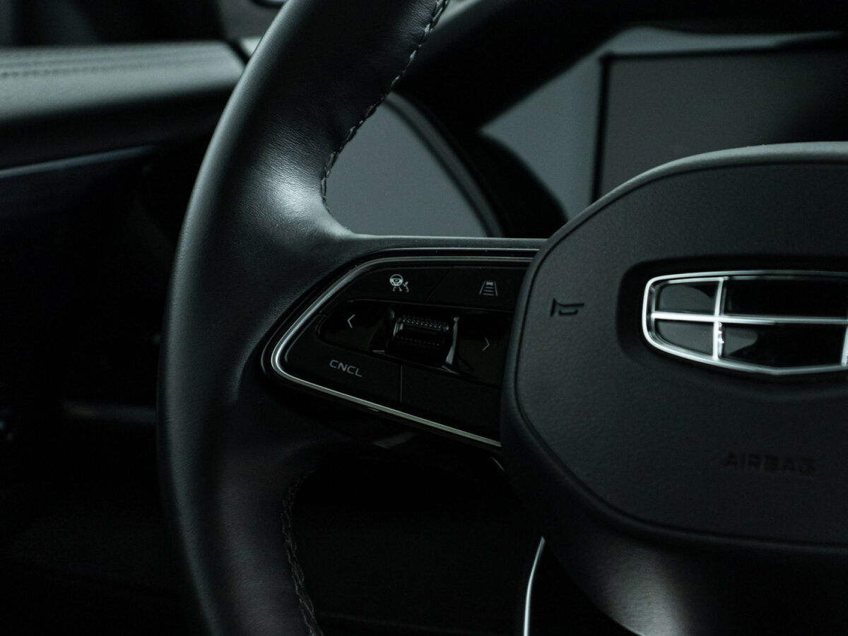 Geely Monjaro с пробегом — 2024 год. Фото: #28