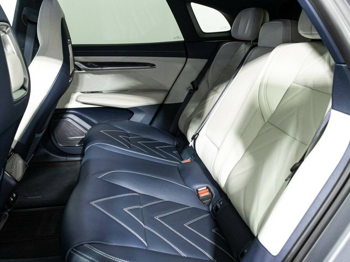 Zeekr 001 с пробегом — 2023 год. Фото: #9