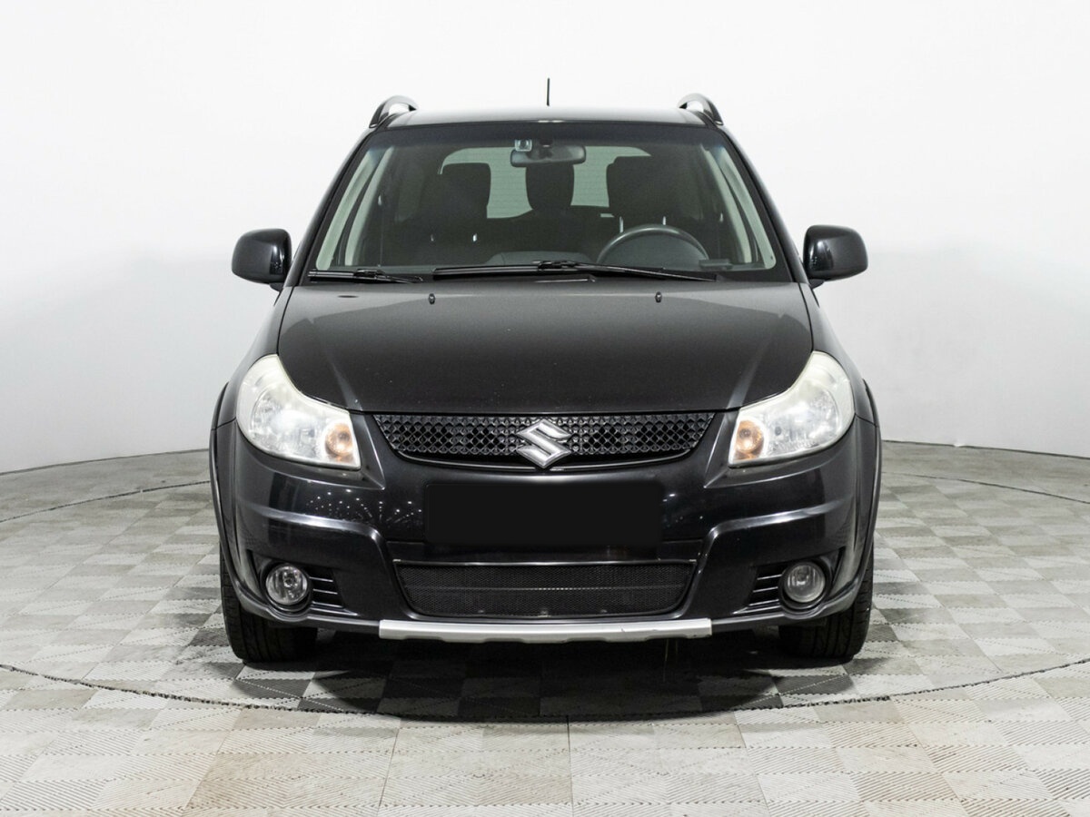 Suzuki SX4 с пробегом — 2010 год. Фото: #1